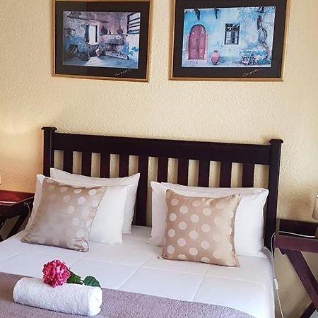 Lily Bed & Breakfast Città del Capo Esterno foto