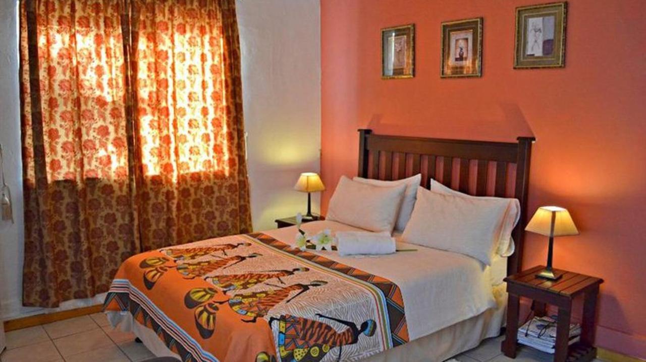 Lily Bed & Breakfast Città del Capo Esterno foto